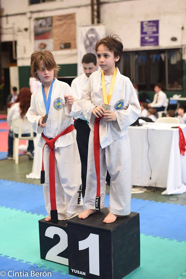 45568489_1971882762891442_2956682742428860416_o